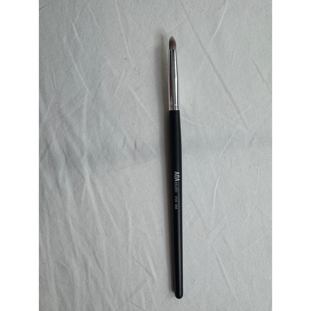 AOA Studio E124 USA Pencil Eye Makeup Brush Black Silver Tapered Tip